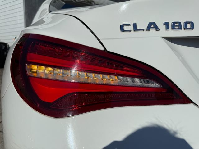 ＣＬＡクラス ＣＬＡ１８０　ＡＭＧ　スタイル　レーダーセーフティＰＫＧ　パノラミックスライディングルーフ　Ｈａｒｍａｎ／Ｋａｒｄｏｎスピーカー　ハーフレザーシート　シートヒータ　パワーシート　純正１８インチＡＷ　クルーズコントロール　Ｂカメラ（29枚目）