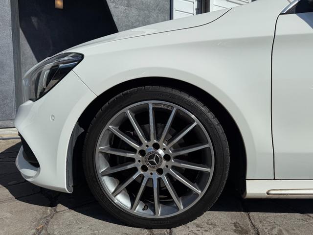 ＣＬＡクラス ＣＬＡ１８０　ＡＭＧ　スタイル　レーダーセーフティＰＫＧ　パノラミックスライディングルーフ　Ｈａｒｍａｎ／Ｋａｒｄｏｎスピーカー　ハーフレザーシート　シートヒータ　パワーシート　純正１８インチＡＷ　クルーズコントロール　Ｂカメラ（31枚目）