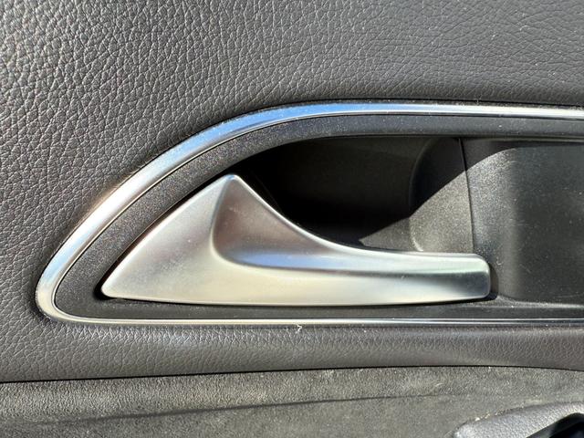 ＣＬＡクラス ＣＬＡ１８０　ＡＭＧ　スタイル　レーダーセーフティＰＫＧ　パノラミックスライディングルーフ　Ｈａｒｍａｎ／Ｋａｒｄｏｎスピーカー　ハーフレザーシート　シートヒータ　パワーシート　純正１８インチＡＷ　クルーズコントロール　Ｂカメラ（67枚目）