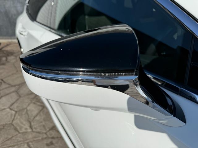 ＬＳ ＬＳ５００　Ｆスポーツ　サンルーフ　ＴＲＤエアロ＆マフラー　デジタルインナーミラー　パノラミックビューモニター　ＨＵＤ　純正２０インチＡＷ　セーフティシステム　シートヒーター／エアコン　　パワーバックドア　ＥＴＣ２．０（12枚目）