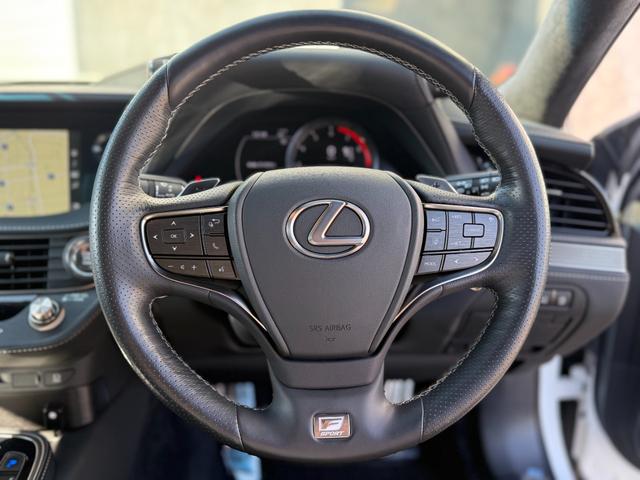 ＬＳ ＬＳ５００　Ｆスポーツ　サンルーフ　ＴＲＤエアロ＆マフラー　デジタルインナーミラー　パノラミックビューモニター　ＨＵＤ　純正２０インチＡＷ　セーフティシステム　シートヒーター／エアコン　　パワーバックドア　ＥＴＣ２．０（36枚目）