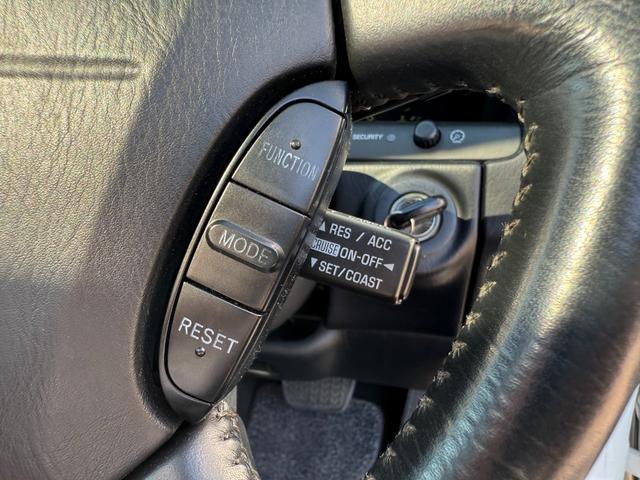 セルシオ Ａ仕様　ｅＲバージョン　サンルーフ　新品ＡＭＥ１９インチＡＷ　ビルシュタインダウンサスペンション　黒革シート　シートヒーター　クルーズコントロール　純正ナビ　パワーシート　フロントイエローフォグ　ＥＴＣ　ウッドコンビハンドル（36枚目）