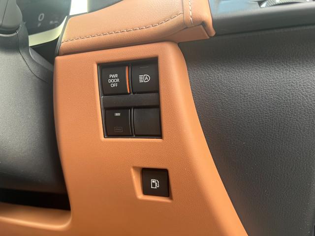 ヴェルファイア Ｚ　プレミア　ＪＢＬサウンド　左右独立ムーンルーフ　ブラウン本革シート　ユニバーサルステップ　１４型ディスプレイオーディオＰｌｕｓ　１４型リアエンターテイメント　デジタルインナーミラー　純正１９ＡＷ　パワーシート（29枚目）