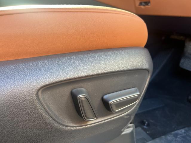 ヴェルファイア Ｚ　プレミア　ＪＢＬサウンド　左右独立ムーンルーフ　ブラウン本革シート　ユニバーサルステップ　１４型ディスプレイオーディオＰｌｕｓ　１４型リアエンターテイメント　デジタルインナーミラー　純正１９ＡＷ　パワーシート（47枚目）