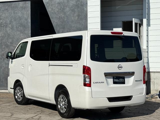 キャラバン ロンググランドプレミアムGX 登録済未使用車! デジタルインナーミラー アラウンドビューモニター 左側パワースライドドア イージークローザー クリアランスソナー LEDヘッドライト ヒートアップスイッチ スペアタイヤ(22枚目)