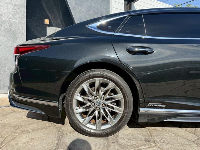 ご来店頂く全てのお客様へ最高のパフォーマンスでお出迎えさせて頂きます。皆様からのお問い合わせスタッフ一同心からお待ちしております。お問い合わせ→０５６７−３３−２０８８までお願い致します。