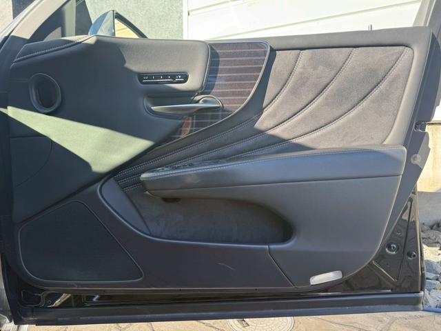 ご来店頂く全てのお客様へ最高のパフォーマンスでお出迎えさせて頂きます。皆様からのお問い合わせスタッフ一同心からお待ちしております。お問い合わせ→０５６７−３３−２０８８までお願い致します。