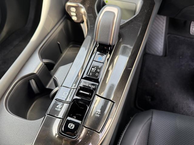 クラウンエステート Z パノラマルーフ モデリスタエアロF/S/R 黒革シート 純正12,3型ナビ 全周囲カメラ デジタルインナーミラー シートヒーター/エアコン ヘッドアップディスプレイ ETC2.0 置くだけ充電(49枚目)