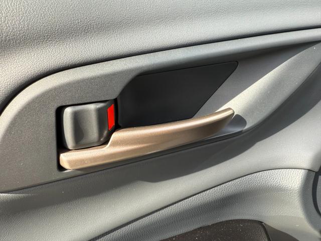 クラウンエステート Z パノラマルーフ モデリスタエアロF/S/R 黒革シート 純正12,3型ナビ 全周囲カメラ デジタルインナーミラー シートヒーター/エアコン ヘッドアップディスプレイ ETC2.0 置くだけ充電(66枚目)