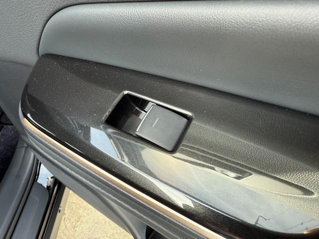 クラウンエステート Z パノラマルーフ モデリスタエアロF/S/R 黒革シート 純正12,3型ナビ 全周囲カメラ デジタルインナーミラー シートヒーター/エアコン ヘッドアップディスプレイ ETC2.0 置くだけ充電(71枚目)