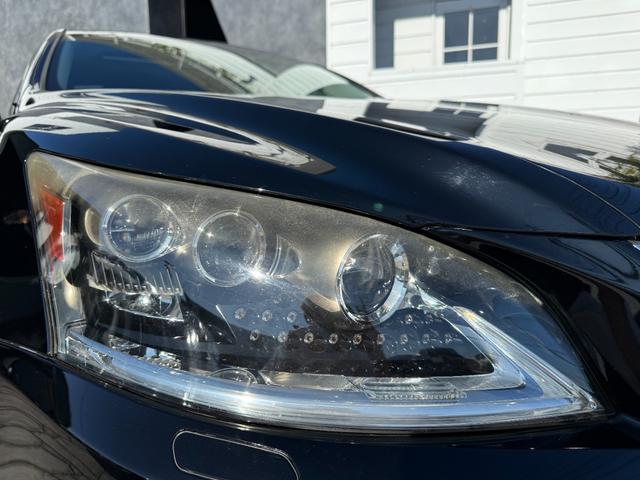 ＬＳ ＬＳ４６０　バージョンＣ　ＢＢＳ２１インチＡＷ　ＷＡＬＤエアロ（Ｆ／Ｓ／Ｒ）　黒革シート　エアサスコントローラー　ブラインドスポットモニター　シートヒーター／エアコン　バックカメラ　電動リアシェード　パワートランク　ＥＴＣ（17枚目）