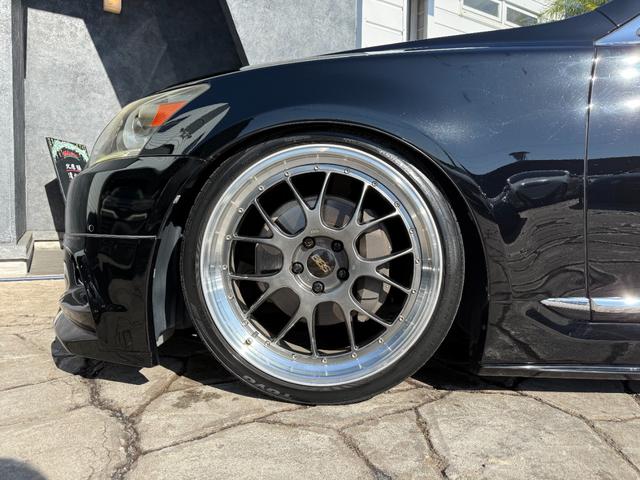 ＬＳ ＬＳ４６０　バージョンＣ　ＢＢＳ２１インチＡＷ　ＷＡＬＤエアロ（Ｆ／Ｓ／Ｒ）　黒革シート　エアサスコントローラー　ブラインドスポットモニター　シートヒーター／エアコン　バックカメラ　電動リアシェード　パワートランク　ＥＴＣ（29枚目）