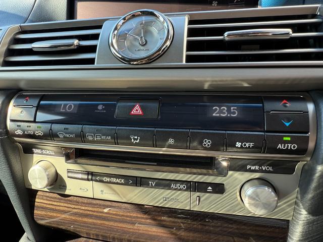 ＬＳ ＬＳ４６０　バージョンＣ　ＢＢＳ２１インチＡＷ　ＷＡＬＤエアロ（Ｆ／Ｓ／Ｒ）　黒革シート　エアサスコントローラー　ブラインドスポットモニター　シートヒーター／エアコン　バックカメラ　電動リアシェード　パワートランク　ＥＴＣ（44枚目）