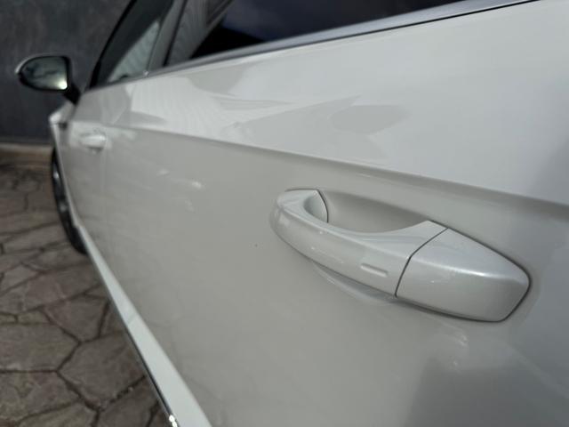 アルテオン ＴＳＩ　４モーション　Ｒラインアドバンス　ナビ　フルセグテレビ　パノラミックビューモニター　ＬＥＤヘッドライト　純正２０インチアルミホイール　アンビエントライト　パワーリアゲート　シートヒーター　ヘッドアップディスプレイ　オールインセーフティ（2枚目）