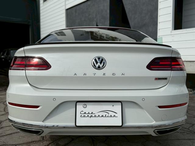 アルテオン ＴＳＩ　４モーション　Ｒラインアドバンス　ナビ　フルセグテレビ　パノラミックビューモニター　ＬＥＤヘッドライト　純正２０インチアルミホイール　アンビエントライト　パワーリアゲート　シートヒーター　ヘッドアップディスプレイ　オールインセーフティ（5枚目）