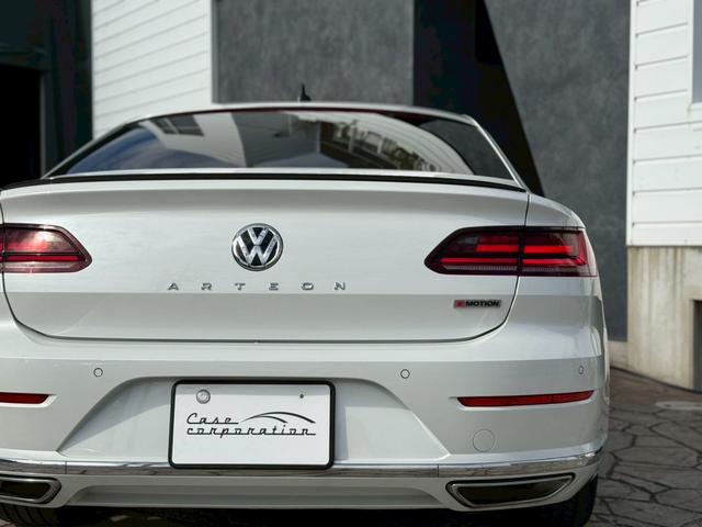 アルテオン ＴＳＩ　４モーション　Ｒラインアドバンス　ナビ　フルセグテレビ　パノラミックビューモニター　ＬＥＤヘッドライト　純正２０インチアルミホイール　アンビエントライト　パワーリアゲート　シートヒーター　ヘッドアップディスプレイ　オールインセーフティ（41枚目）