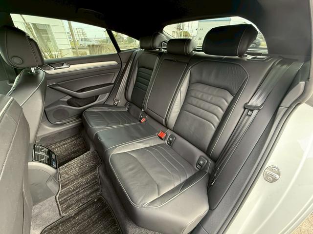 アルテオン ＴＳＩ　４モーション　Ｒラインアドバンス　ナビ　フルセグテレビ　パノラミックビューモニター　ＬＥＤヘッドライト　純正２０インチアルミホイール　アンビエントライト　パワーリアゲート　シートヒーター　ヘッドアップディスプレイ　オールインセーフティ（46枚目）