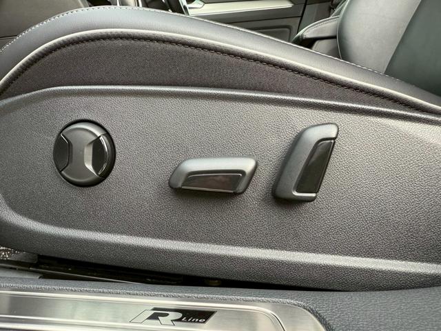 アルテオン ＴＳＩ　４モーション　Ｒラインアドバンス　ナビ　フルセグテレビ　パノラミックビューモニター　ＬＥＤヘッドライト　純正２０インチアルミホイール　アンビエントライト　パワーリアゲート　シートヒーター　ヘッドアップディスプレイ　オールインセーフティ（65枚目）