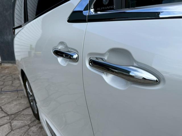 アルファード Ｚ　ＭＯＤＥＬＬＩＳＴＡエアロ（Ｆ／Ｓ／Ｒ）ユニバーサルサイドステップ　トヨタチームメイトデジタルインナーミラー　後席フリップダウンモニター　左右独立ムーンルーフ　パノラミックビューモニター　ＨＵＤ（12枚目）