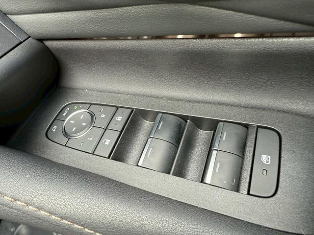 アルファード Ｚ　ＭＯＤＥＬＬＩＳＴＡエアロ（Ｆ／Ｓ／Ｒ）ユニバーサルサイドステップ　トヨタチームメイトデジタルインナーミラー　後席フリップダウンモニター　左右独立ムーンルーフ　パノラミックビューモニター　ＨＵＤ（48枚目）