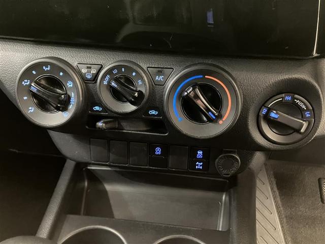 ハイラックス Ｘ　４Ｘ４　助手席エアバッグ　カーテンエアバッグ　エアコン　ＡＢＳ　ナビＴＶ　ＥＴＣ車載器　ミュージックプレイヤー接続可　パワーステアリング　ワンオーナー　パワーウィンドウ　Ｂカメラ　メモリーナビ　ＬＥＤ（19枚目）