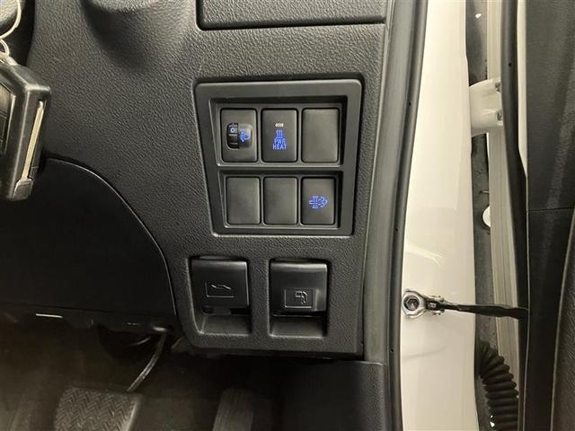 ハイラックス Ｘ　４Ｘ４　助手席エアバッグ　カーテンエアバッグ　エアコン　ＡＢＳ　ナビＴＶ　ＥＴＣ車載器　ミュージックプレイヤー接続可　パワーステアリング　ワンオーナー　パワーウィンドウ　Ｂカメラ　メモリーナビ　ＬＥＤ（29枚目）