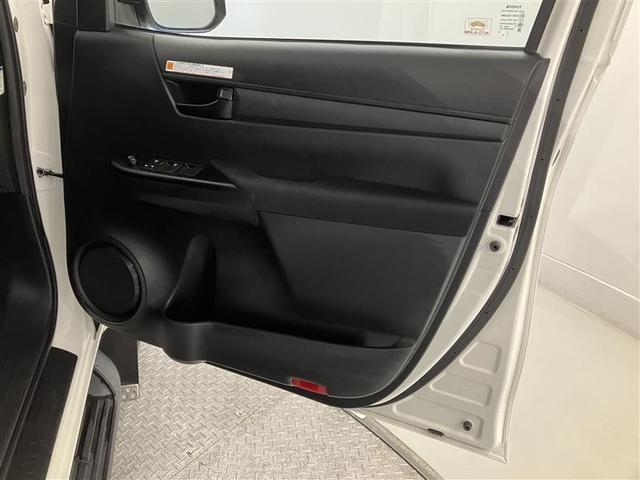 ハイラックス Ｘ　４Ｘ４　助手席エアバッグ　カーテンエアバッグ　エアコン　ＡＢＳ　ナビＴＶ　ＥＴＣ車載器　ミュージックプレイヤー接続可　パワーステアリング　ワンオーナー　パワーウィンドウ　Ｂカメラ　メモリーナビ　ＬＥＤ（32枚目）