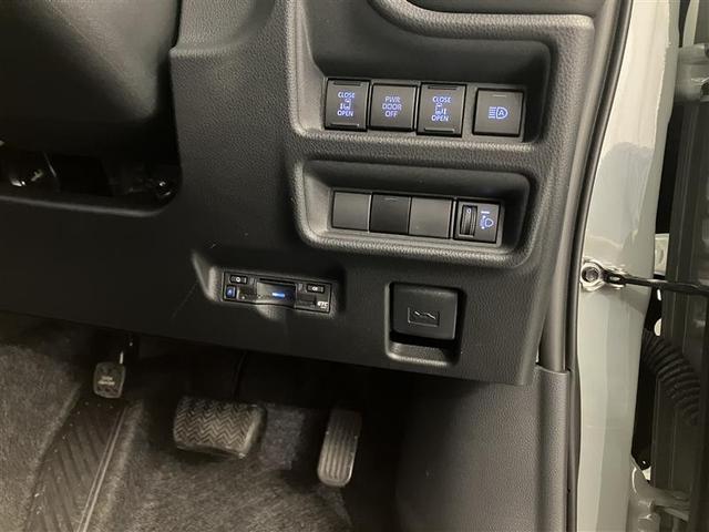 シエンタ Ｇ　１オーナー　クルーズＣ　盗難防止システム　Ｗ電動ドア　ＬＥＤ　バックガイドモニター　フルセグＴＶ　ＡＡＣ　ＥＴＣ車載器　ＰＳ　エアＢ　ＰＷ　キーフリー　ウォークスルー　メモリーナビ　ＡＢＳ（25枚目）