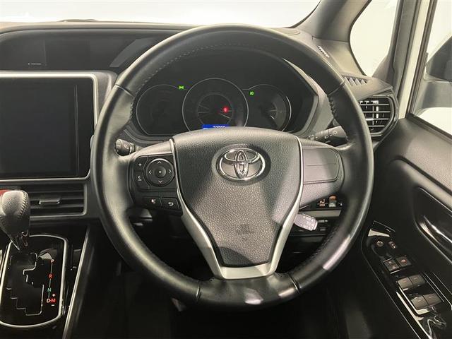 ヴォクシー ＺＳ　煌ＩＩＩ　プリクラッシュ　スマートキ　横滑り防止装置　ナビＴＶ　アルミ　三列シート　ＷＡＣ　オートエアコン　キーレス　ＥＴＣ装備　パワステ　メモリナビ　クルコン　ＬＥＤヘッドライト　ＡＢＳ　ＡＵＸ　１オーナー車（21枚目）