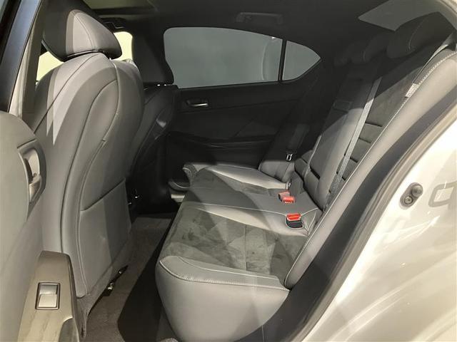 ＩＳ ＩＳ３００　ＦスポーツモードブラックＩＩＩ　ドライブレコーダー　１オーナー　ＬＥＤヘッド　ムーンルーフ　フルセグ　エアコン　クルコン　衝突被害軽減システム　ＤＶＤ再生　セキュリティー　メモリーナビ　パワーシート　ＥＴＣ　キーフリー　スマートキー（7枚目）