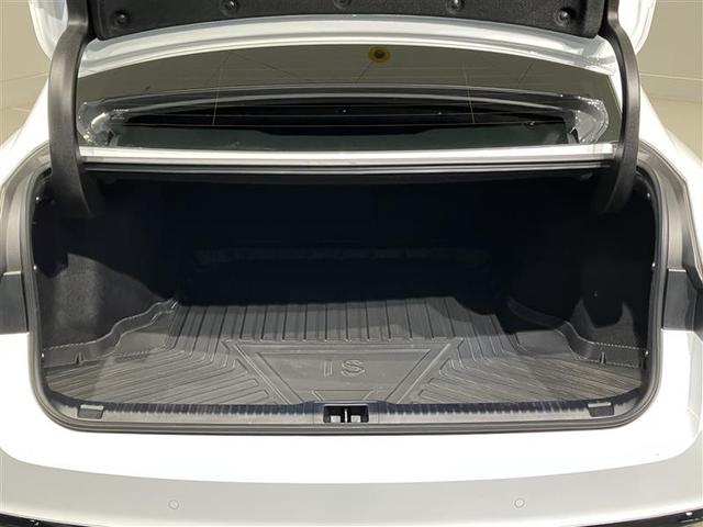 ＩＳ ＩＳ３００　ＦスポーツモードブラックＩＩＩ　ドライブレコーダー　１オーナー　ＬＥＤヘッド　ムーンルーフ　フルセグ　エアコン　クルコン　衝突被害軽減システム　ＤＶＤ再生　セキュリティー　メモリーナビ　パワーシート　ＥＴＣ　キーフリー　スマートキー（11枚目）