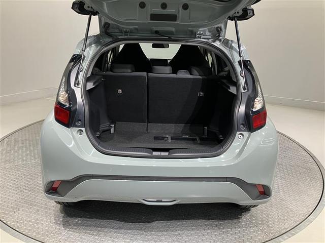 アクア X 踏み間違い防止 100V イモビ ナビ LEDヘッドライト スマートキー 横滑り防止機能 キーレスエントリー オートクルーズ オートエアコン 元試乗車 ETC カーテンエアバッグ DVD再生 ABS(11枚目)