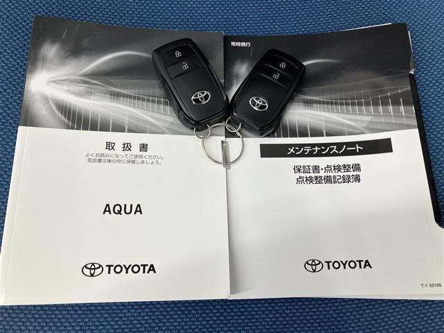 アクア X 踏み間違い防止 100V イモビ ナビ LEDヘッドライト スマートキー 横滑り防止機能 キーレスエントリー オートクルーズ オートエアコン 元試乗車 ETC カーテンエアバッグ DVD再生 ABS(39枚目)