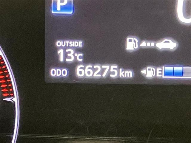 シエンタ G ナビ・TV スマートキープッシュスタート 1オ-ナ- リアカメラ ワンセグテレビ フルオートエアコン パワーウィンド ETC 運転席エアバック パワステ キーフリーシステム ABS 3列 両側自動D(13枚目)