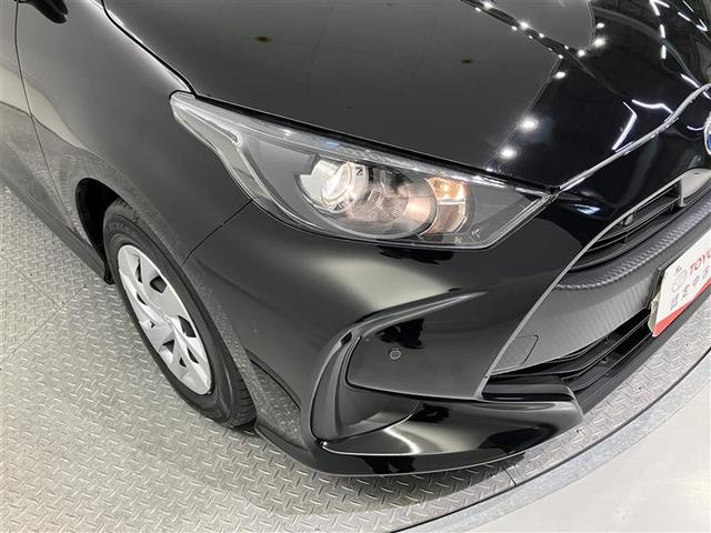 ヤリス ハイブリッドＧ　ＬＥＤライト　フルセグＴＶ　サイドエアバッグ　スマートキ　Ｂモニター　ＥＴＣ車載器　横滑り防止装置　クルコン　パワステ　メモリーナビゲーション　キーフリー　オートエアコン　ナビ＆ＴＶ　ＤＶＤ　ＡＢＳ（9枚目）