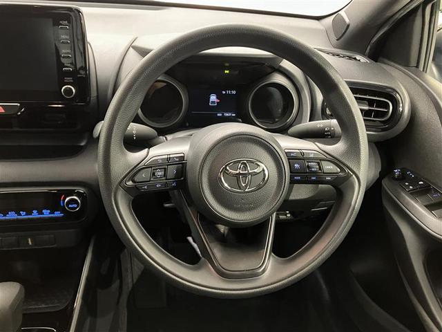 ヤリス ハイブリッドＧ　ＬＥＤライト　フルセグＴＶ　サイドエアバッグ　スマートキ　Ｂモニター　ＥＴＣ車載器　横滑り防止装置　クルコン　パワステ　メモリーナビゲーション　キーフリー　オートエアコン　ナビ＆ＴＶ　ＤＶＤ　ＡＢＳ（22枚目）