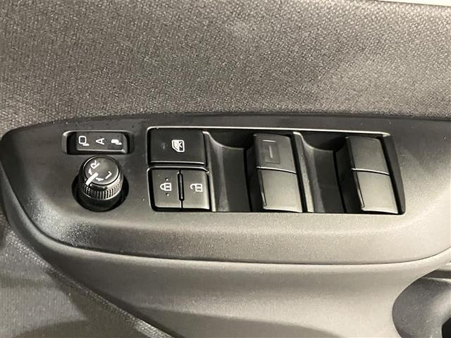 ヤリス ハイブリッドＧ　ＬＥＤライト　フルセグＴＶ　サイドエアバッグ　スマートキ　Ｂモニター　ＥＴＣ車載器　横滑り防止装置　クルコン　パワステ　メモリーナビゲーション　キーフリー　オートエアコン　ナビ＆ＴＶ　ＤＶＤ　ＡＢＳ（28枚目）