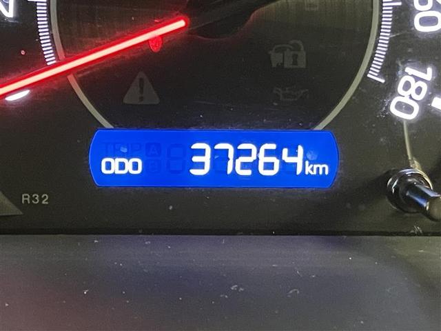 ノア Ｓｉ　ダブルバイビーＩＩＩ　バックＭ　両側オートスライドドア　イモビライザー　プリクラッシュＳ　ＬＥＤヘッドライト　リアエアコン　キーレス　エアバッグ　オートエアコン　デュアルエアバック　１オーナー　アルミホイール　ＡＢＳ（13枚目）