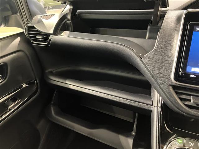 ノア Ｓｉ　ダブルバイビーＩＩＩ　バックＭ　両側オートスライドドア　イモビライザー　プリクラッシュＳ　ＬＥＤヘッドライト　リアエアコン　キーレス　エアバッグ　オートエアコン　デュアルエアバック　１オーナー　アルミホイール　ＡＢＳ（22枚目）