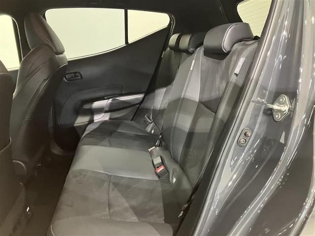 アクア ＧＲスポーツ　スマートキー＆プッシュスタート　ＬＥＤライト　衝突軽減ブレーキ　地デジ　ワンオーナー車　クルコン　メモリナビ　横滑り防止装置　オートエアコン　キーレス　ＥＴＣ　アルミホイール　Ｗエアバッグ　ＡＢＳ（7枚目）