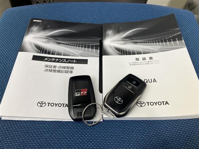 アクア ＧＲスポーツ　スマートキー＆プッシュスタート　ＬＥＤライト　衝突軽減ブレーキ　地デジ　ワンオーナー車　クルコン　メモリナビ　横滑り防止装置　オートエアコン　キーレス　ＥＴＣ　アルミホイール　Ｗエアバッグ　ＡＢＳ（37枚目）