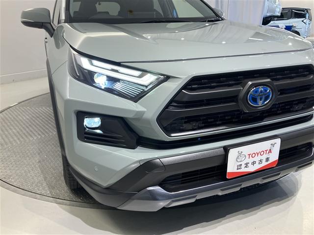 ＲＡＶ４ ハイブリッドアドベンチャー　ＬＥＤヘッドライト　エアバッグ　ＡＢＳ　衝突軽減システム　クルーズコントロール　アルミホイール　横滑り防止　ワンオ－ナ－　キーレス　メモリーナビ　スマートキー　４ＷＤ　ナビ　オートエアコン　リアカメラ（9枚目）