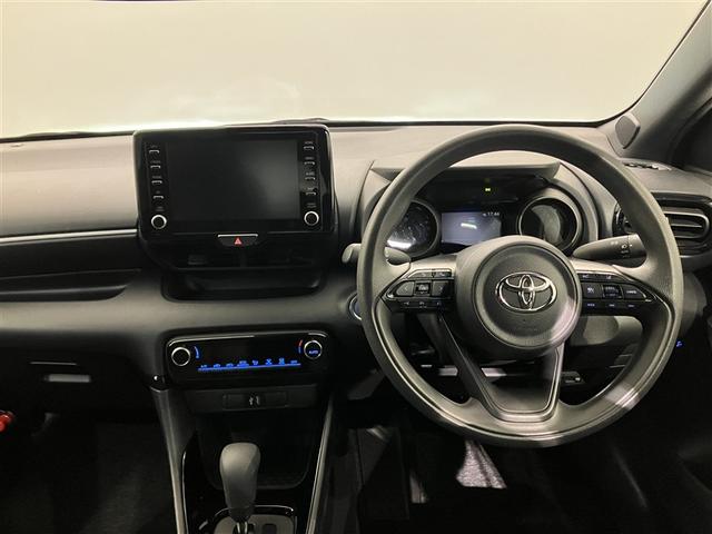 ヤリス ハイブリッドG LEDライト フルセグTV サイドエアバッグ スマートキ Bモニター ETC車載器 横滑り防止装置 クルコン パワステ キーフリー オートエアコン ABS Wエアバック TV パワーウィンドウ(5枚目)
