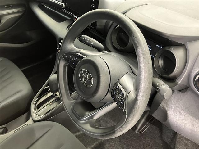 ヤリス ハイブリッドG LEDライト フルセグTV サイドエアバッグ スマートキ Bモニター ETC車載器 横滑り防止装置 クルコン パワステ キーフリー オートエアコン ABS Wエアバック TV パワーウィンドウ(13枚目)