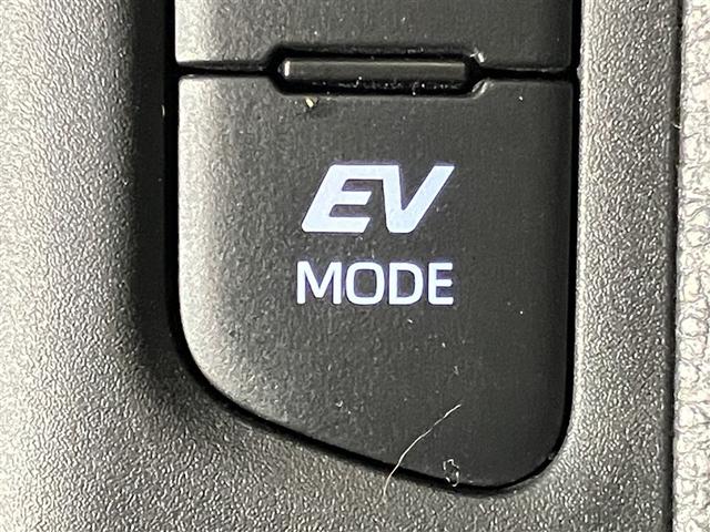 ヤリス ハイブリッドG LEDライト フルセグTV サイドエアバッグ スマートキ Bモニター ETC車載器 横滑り防止装置 クルコン パワステ キーフリー オートエアコン ABS Wエアバック TV パワーウィンドウ(19枚目)