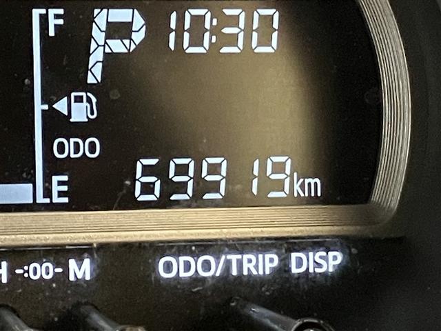 パッソ モーダ　チャーム　地デジＴＶ　スマートキープッシュスタート　フルオートエアコン　ＬＥＤヘッドライト　バックモニター　メモリナビ　ナビＴＶ　横滑り防止機能　エアバック　ＥＴＣ　ＡＢＳ　助手席エアバッグ　ワンオーナー（12枚目）