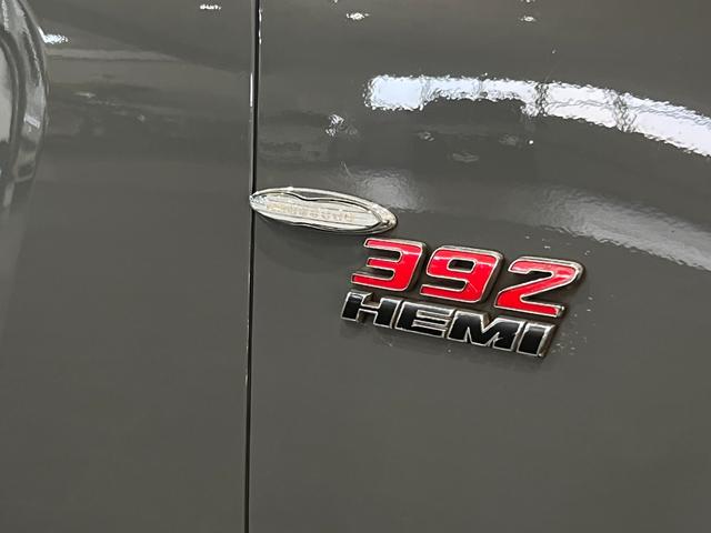 　２０１８年式　ＳＲＴ８　３９２ＨＥＭＩ　デストロイヤーグレーカラー　サンルーフ付き　Ｂｒｅｍｂｏキャリパー　ブラックレザーシート　ＥＴＣ　Ｂｌｕｅｔｏｏｔｈ機能　アップルカープレイ　ハーマンカードン(62枚目)