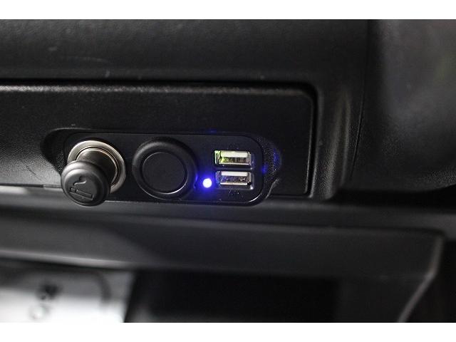 スーパーGL ダークプライム 両側電動スライドx黒革調シ-トカバ-xESSEXスポイラ-xESSEX17AWx2インチロ-ダウンxLEDヘッドxLEDフォグxスマ-トキ-xナビTVxフリップダウンモニタ-xバックカメラxETC(14枚目)