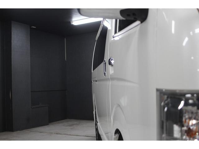 スーパーGL ダークプライム 両側電動スライドx黒革調シ-トカバ-xESSEXスポイラ-xESSEX17AWx2インチロ-ダウンxLEDヘッドxLEDフォグxスマ-トキ-xナビTVxフリップダウンモニタ-xバックカメラxETC(49枚目)
