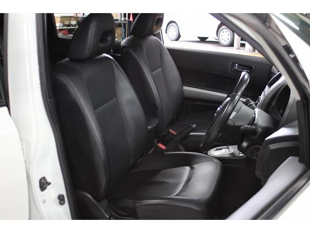 エクストレイル ２０ＧＴ　Ｓ　Ｔ３１後期型ｘ１オーナーｘカブロンシートｘナビＴＶｘバックカメラｘ左サイドカメラｘＥＴＣｘインテリジェントキ－ｘキセノンヘッドライトｘＬＥＤフォグｘＬＥＤナンバー灯ｘ１７ＡＷｘディ－ゼルタ－ボ４ＷＤ（20枚目）